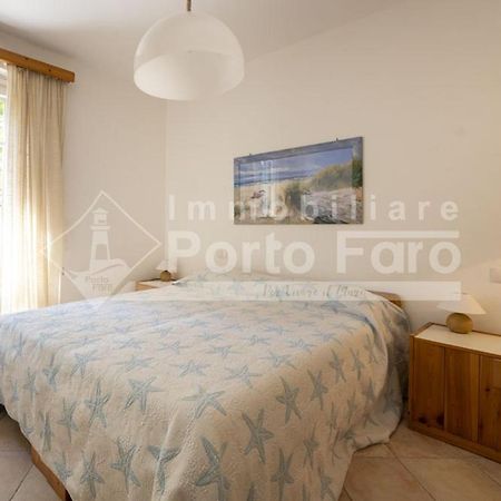 2 Pineta - Ampio Quadrilocale Sulla Spiaggia Di Porto Faro パラーウ エクステリア 写真