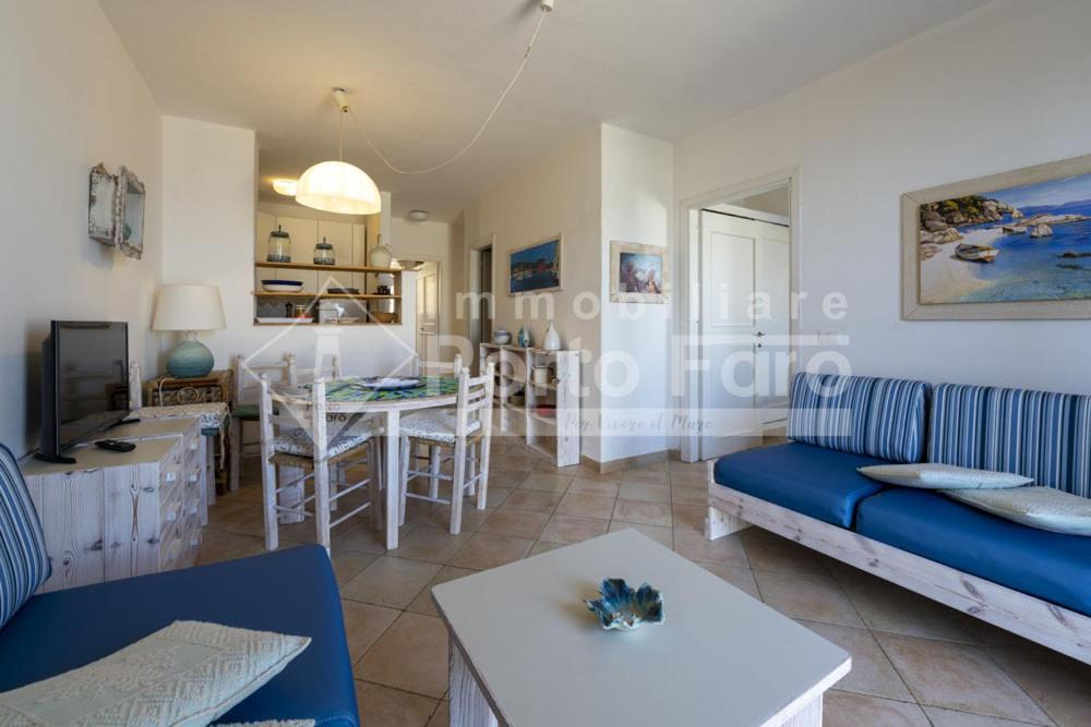2 Pineta - Ampio Quadrilocale Sulla Spiaggia Di Porto Faro パラーウ エクステリア 写真