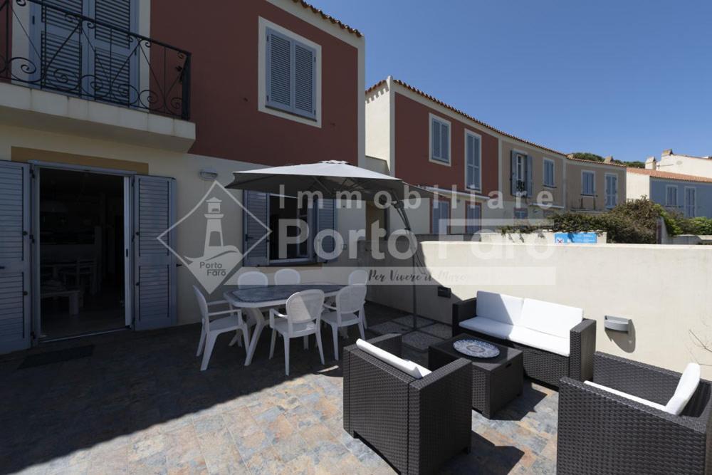 2 Pineta - Ampio Quadrilocale Sulla Spiaggia Di Porto Faro パラーウ エクステリア 写真